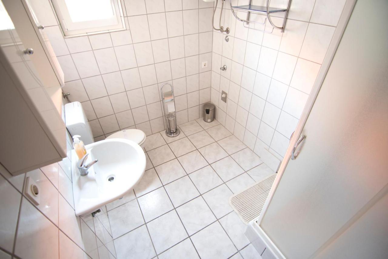 Apartmani Juric Vir Eksteriør bilde